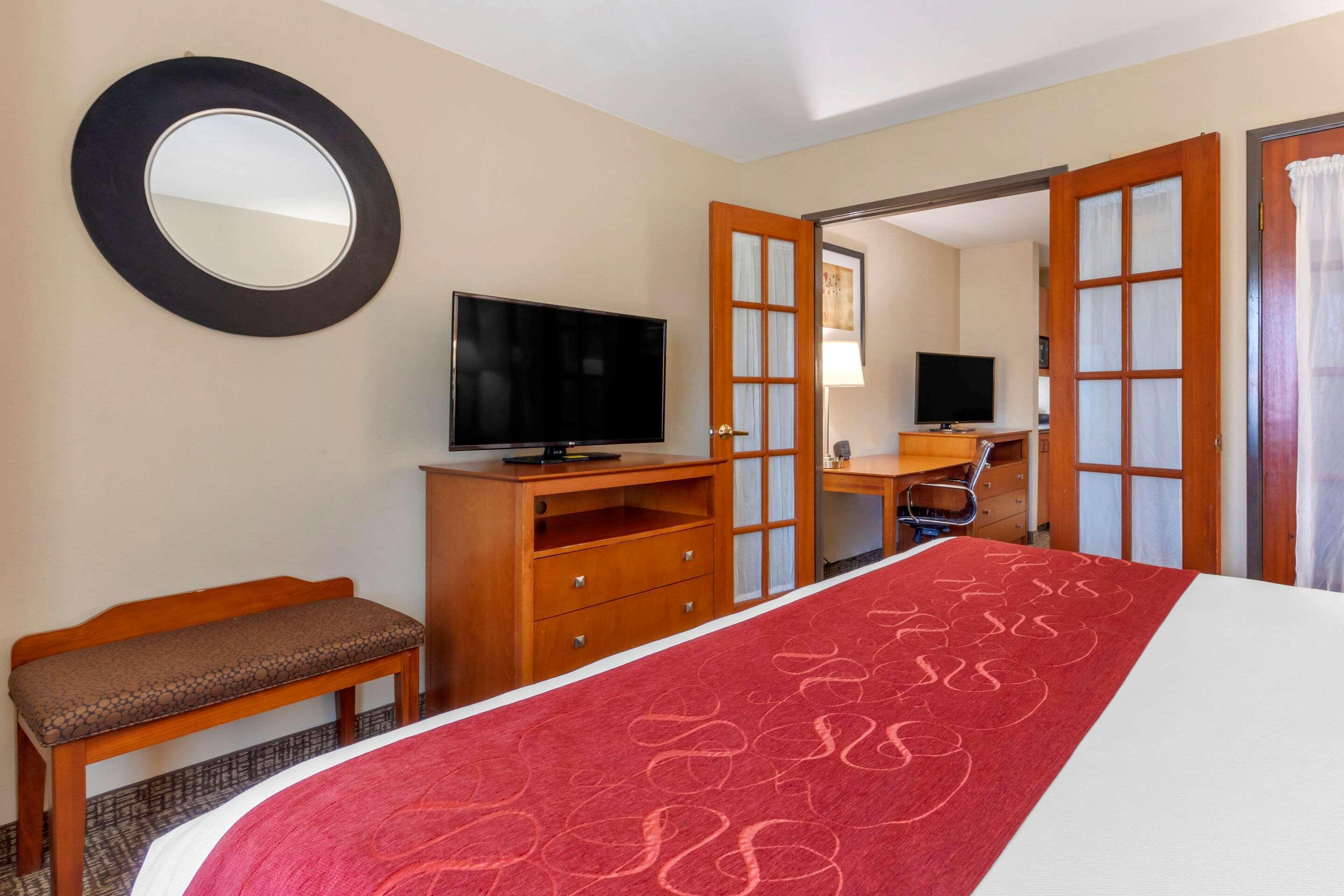 Comfort North Hotel Dallas